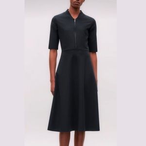 COS Zip Up 3/4 Sleeves Midi Dress Size: Large in Navy Blue